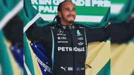 Lewis em comemoração no GP do Brasil. 