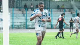 Danrlei marcou dois dos três gols da vitória bicolor.