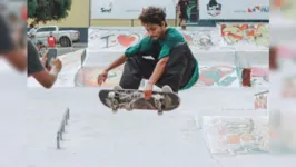 O skatista tem apenas 23 anos e já uma promessa do skate paraense.