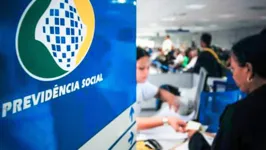 Abono deverá ser pago aos segurados e dependentes do Instituto Nacional do Seguro Social (INSS).