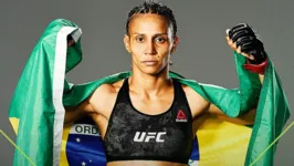 Amanda Lemos garante vontade de fechar o ano com vitória no UFC