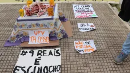 Protestos eclodiram no campus e nas redes sociais