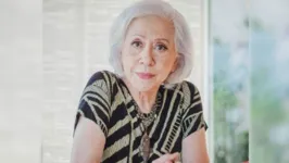 A atriz Fernanda Montenegro de 92 anos.