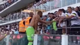 Garoto de 9 anos pediu camisa do goleiro do Palmeiras, mas parte da torcida alviverde não curtiu
