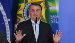 Imagem ilustrativa da notícia Bolsonaro quer vacinação de crianças só com receita médica