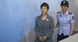 A ex-presidente sul-coreana Park Geun-hye chega ao julgamento em 2017
