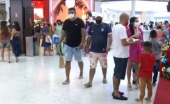 Passado o Natal, é hora de voltar ao shopping para trocar os presentes