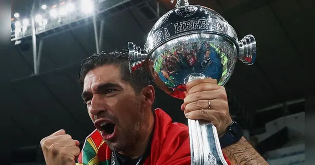 Imagem ilustrativa da notícia Vídeo: Vitória coroa 100 jogos de Abel Ferreira no Palmeiras
