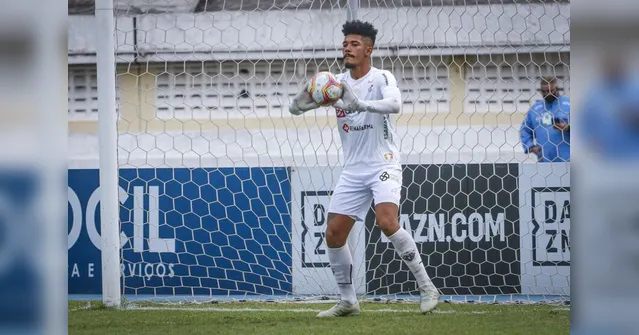 Imagem ilustrativa da notícia Goleiro que estava no Paysandu é confirmado no Velo Clube-SP