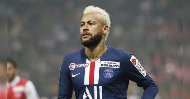 Imagem ilustrativa da notícia Atacante Neymar fica fora do top-10 da Bola de Ouro