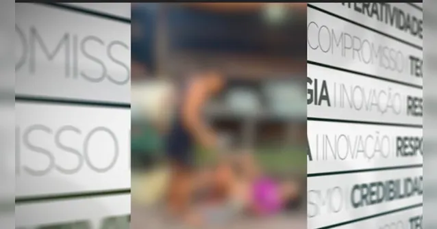 Imagem ilustrativa da notícia Vídeo: mulheres brigam com faca e pedaço de pau com prego
