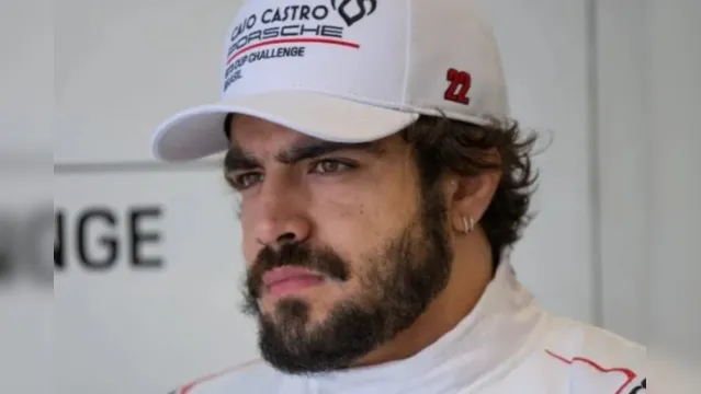 Imagem ilustrativa da notícia Vídeo: ator Caio Castro sofre acidente na Porsche Cup