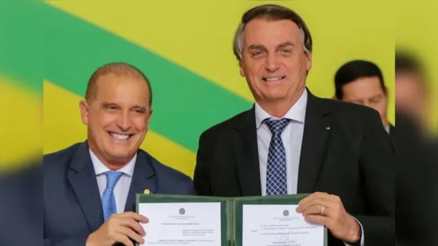 Imagem ilustrativa da notícia Bolsonaro exonera o ministro Onyx Lorenzoni