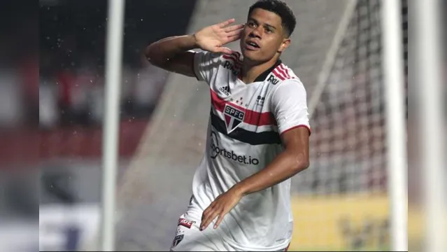 Imagem ilustrativa da notícia São Paulo vence o Inter e já começa sonhar com Libertadores