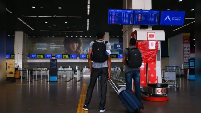 Imagem ilustrativa da notícia Portaria define regras para entrada de viajantes no Brasil