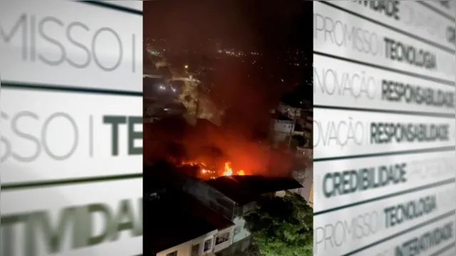 Imagem ilustrativa da notícia Vídeo:
incêndio atinge loja na Sacramenta