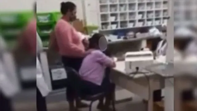 Imagem ilustrativa da notícia Vídeo: servidoras debocham de mulher que tentou suicídio