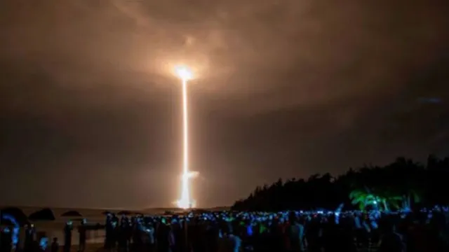 Imagem ilustrativa da notícia China cria míssil que fica em órbita e dá voltas na Terra 