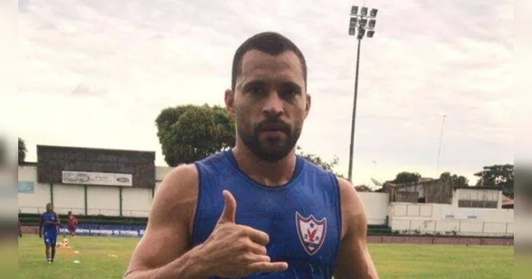 Imagem ilustrativa da notícia Volante Denis Pedra está a caminho do Paysandu