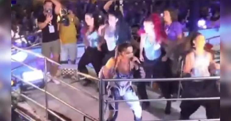 Imagem ilustrativa da notícia Vídeo: Anitta solta expressão paraense em show no Nordeste