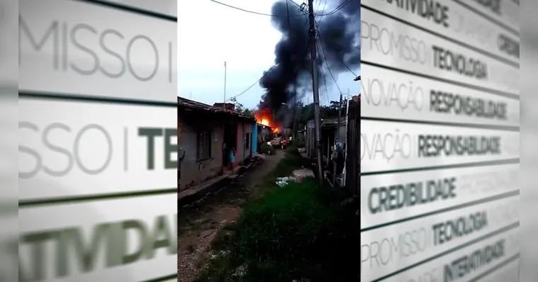 Imagem ilustrativa da notícia Vídeo: fogo destrói casa em Belém e deixa vizinhos em pânico