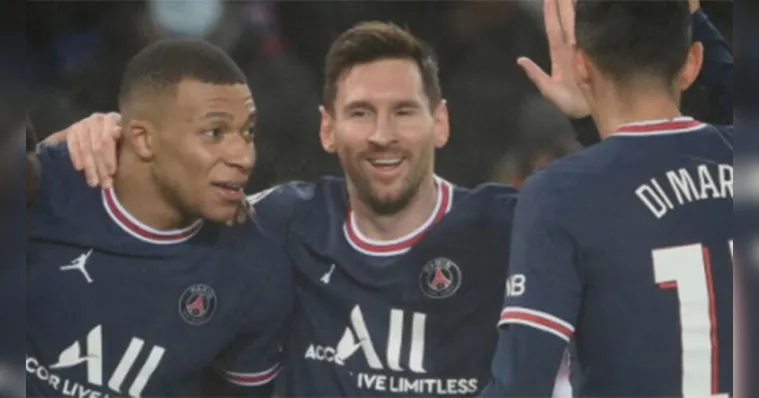 Imagem ilustrativa da notícia PSG goleia com show de Mbappé e Messi na Champions