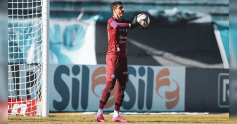 Imagem ilustrativa da notícia Goleiro do Remo resolve drama de paraenses na Argentina