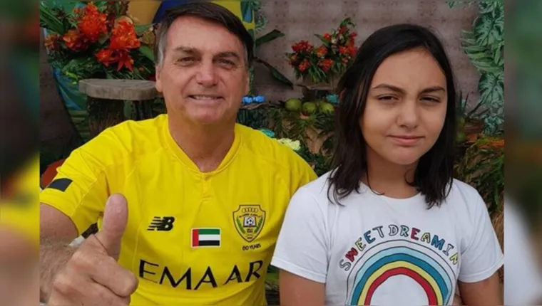 Imagem ilustrativa da notícia Bolsonaro usa a filha de 11 anos para reafirmar negacionismo