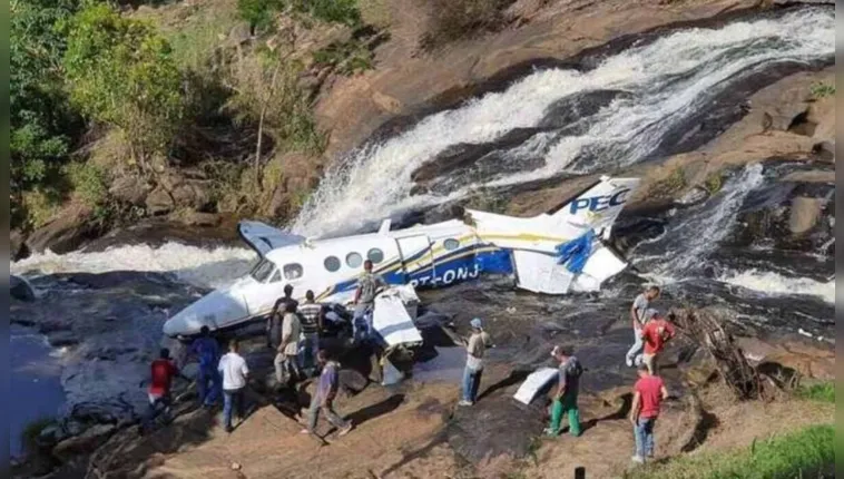 Imagem ilustrativa da notícia PC confirma que avião de Marília Mendonça bateu em fiação 