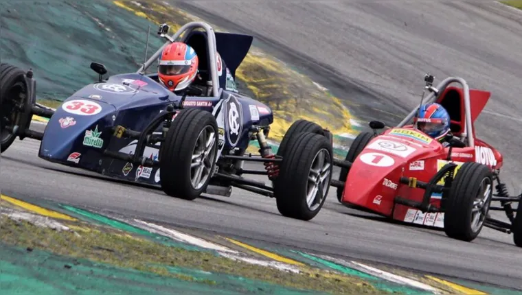 Imagem ilustrativa da notícia Paraense Augusto Santin é bicampeão máster da Fórmula Vee