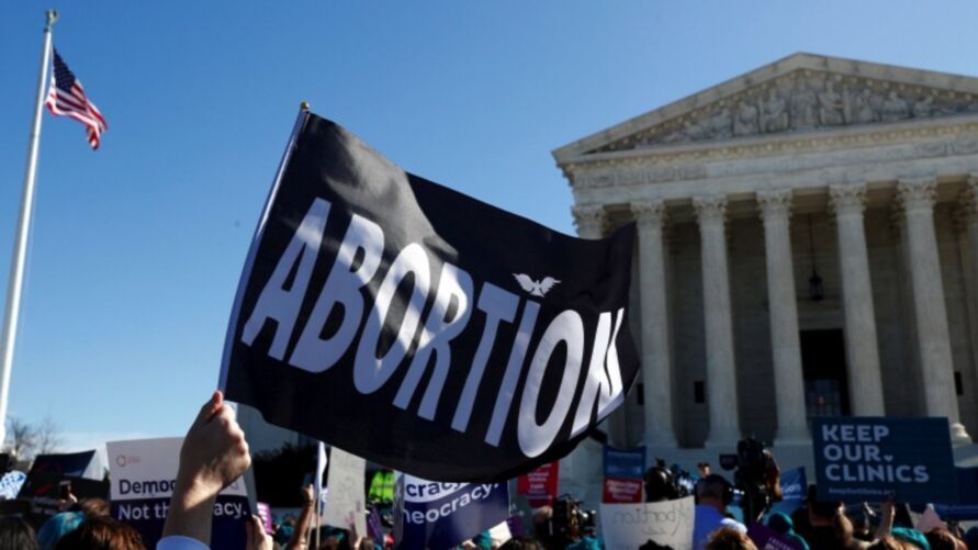 Imagem ilustrativa da notícia Suprema Corte dos EUA decidirá sobre o direito ao aborto