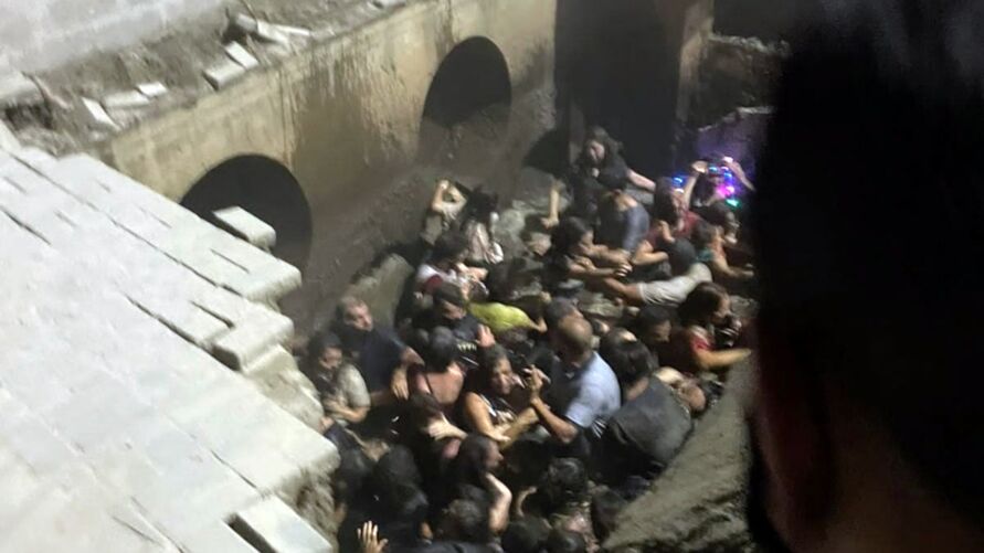 Imagem ilustrativa da notícia: Vídeos mostram detalhes de trágico acidente em Joinville