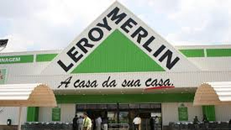 Leroy Merlin é uma grande loja de materiais de construção, acabamento e decoração