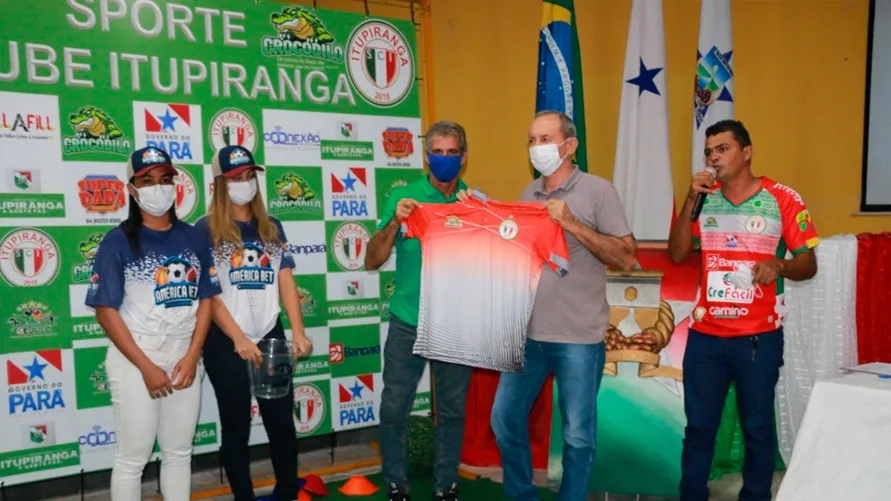 Na ocasião foi também apresentado o novo uniforme do clube para o Parazão 2022