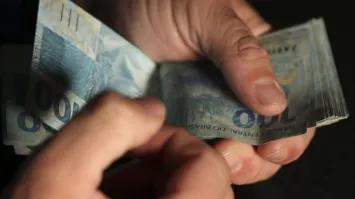 Auxílio Brasil: as datas seguem o modelo do Bolsa Família, que pagava nos dez últimos dias úteis do mês.