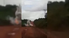 Imagem ilustrativa da notícia Vídeo mostra momento da explosão de carro forte. Veja