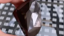 Diamante Enigma foi vendido pela casa de leilões Sotheby'