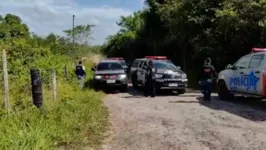 O suspeito morreu após trocar tiros com a polícia. 