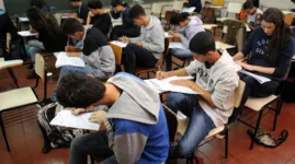 O novo ensino médio foi aprovado por lei em 2017, com o objetivo de tornar a etapa mais atrativa e evitar que os estudantes abandonem os estudos