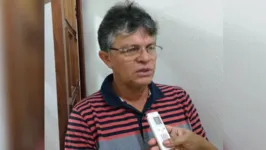O ex-prefeito Henrique Costa.
