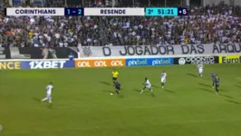 Resende calou os 8 mil corintianos no estádio