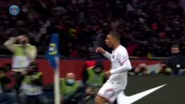 O craque do time parisiense conseguiu marcar no finalzinho contra o Rennes