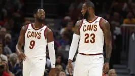 Wade chegou a jogar junto com LeBron James, que também investe no futebol