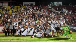 Torcida vascaína fez a festa no Estádio José Liberatti