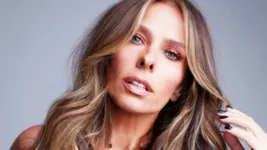 Imagem ilustrativa da notícia Adriane Galisteu posa completamente nua e enlouquece fãs