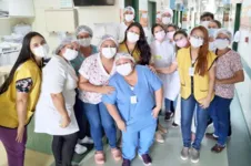 Colaboradores participam de ações da farmácia hospitalar.