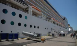 Governo monitora navios na costa brasileira