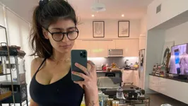 Mia Khalifa postou uma ilustração ensinando a fazer molotov