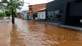 O rio estava marcando na manhã desta terça-feira (22), 11,94 metros acima da média