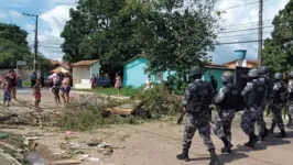 Desalojados interditam trânsito em Marabá